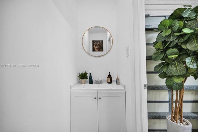 13416 SW 108th St Cir N, Miami, FL 33186