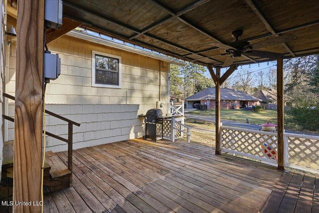 501 Pine Ridge Road, Florence, MS 39073