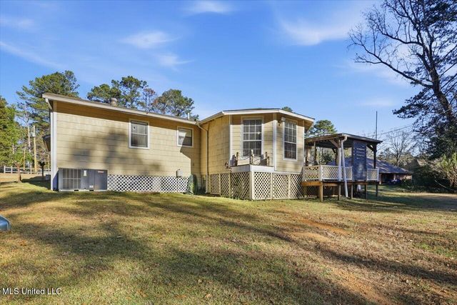 501 Pine Ridge Road, Florence, MS 39073