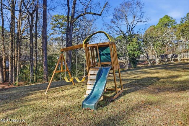 501 Pine Ridge Road, Florence, MS 39073