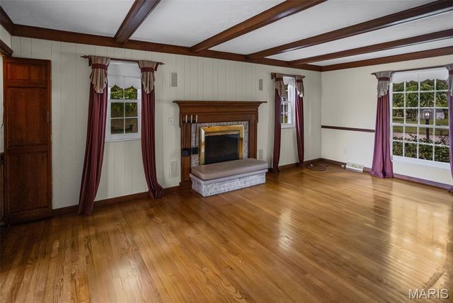 1011 Richard Drive, Godfrey, IL 62035