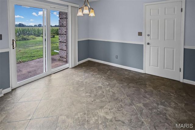 1011 Richard Drive, Godfrey, IL 62035