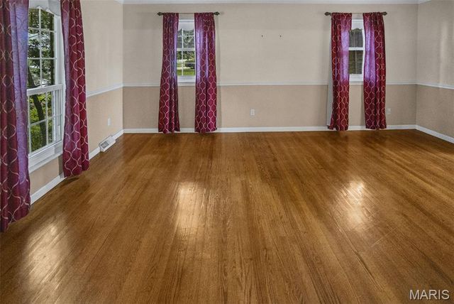 1011 Richard Drive, Godfrey, IL 62035