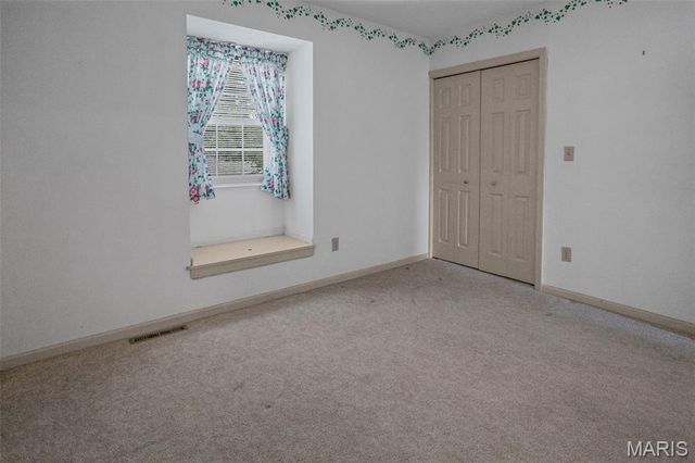 1011 Richard Drive, Godfrey, IL 62035