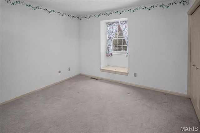 1011 Richard Drive, Godfrey, IL 62035