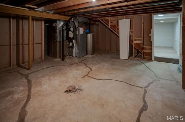 1011 Richard Drive, Godfrey, IL 62035