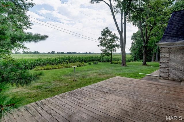 1011 Richard Drive, Godfrey, IL 62035