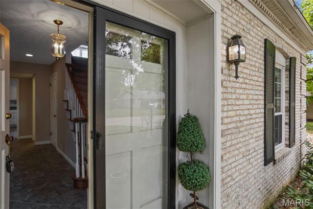 1011 Richard Drive, Godfrey, IL 62035