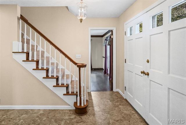 1011 Richard Drive, Godfrey, IL 62035