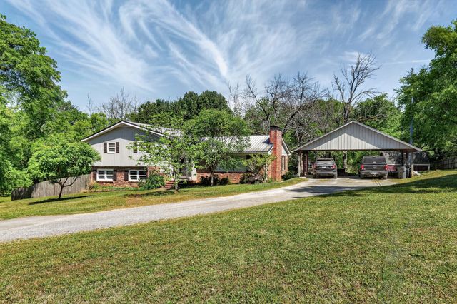 1601 Swanson Blvd, Fayetteville, TN 37334