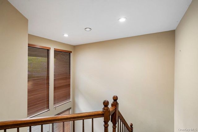 109 Foxwood Drive, Jericho, NY 11753