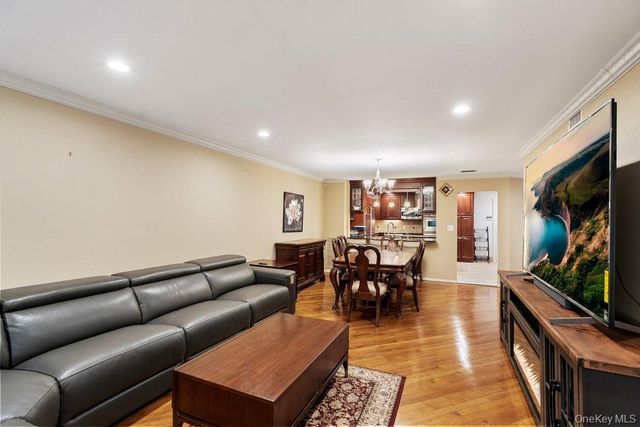 109 Foxwood Drive, Jericho, NY 11753
