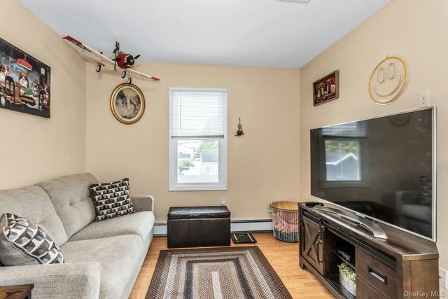 42 Spring Lane, Levittown, NY 11756