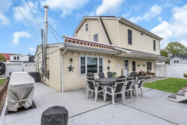42 Spring Lane, Levittown, NY 11756