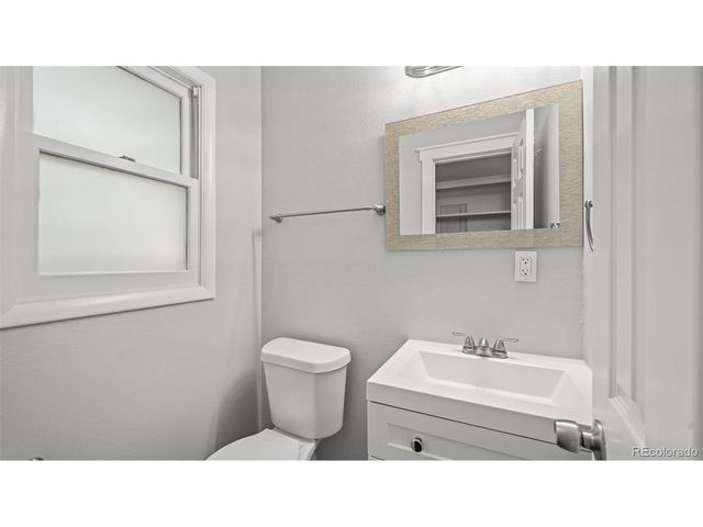 10 El Sereno Dr, Colorado Springs, CO 80906
