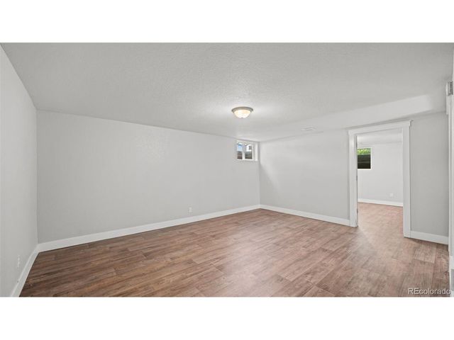 10 El Sereno Dr, Colorado Springs, CO 80906