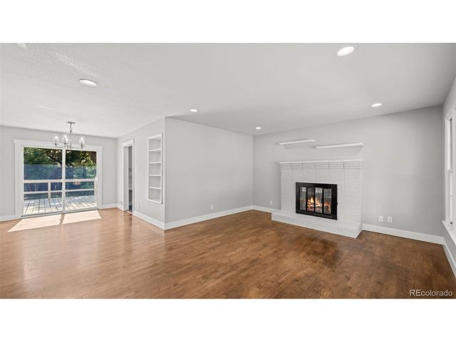 10 El Sereno Dr, Colorado Springs, CO 80906