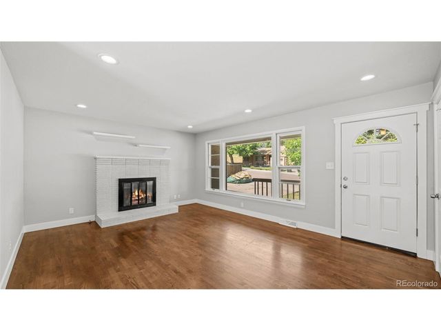 10 El Sereno Dr, Colorado Springs, CO 80906