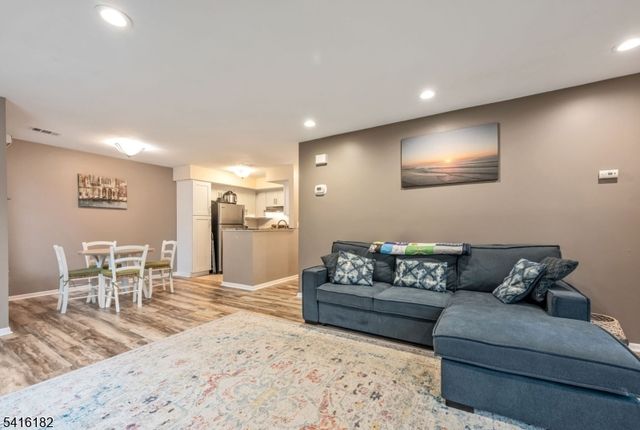 49 Sage Court, Bedminster Twp., NJ 07921