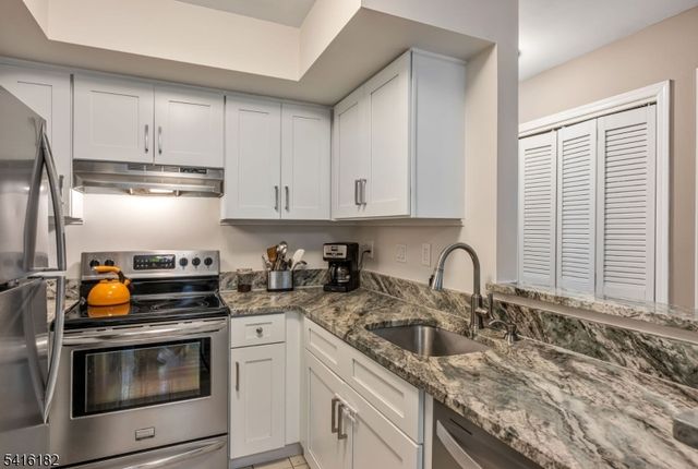 49 Sage Court, Bedminster Twp., NJ 07921