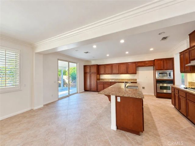 13773 Deerpath Circle, Eastvale, CA 92880