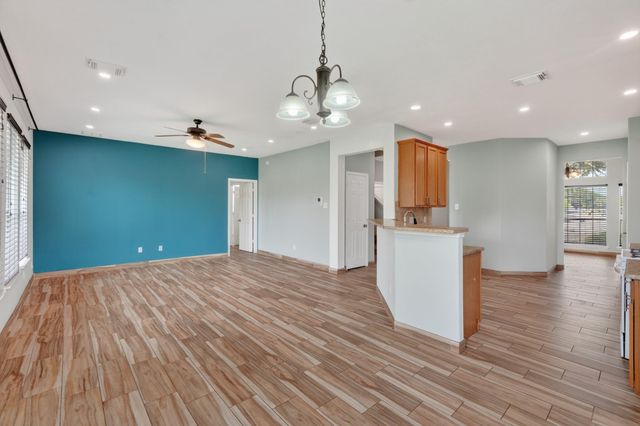 4307 Kleinway Drive, Houston, TX 77066