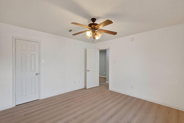 4307 Kleinway Drive, Houston, TX 77066