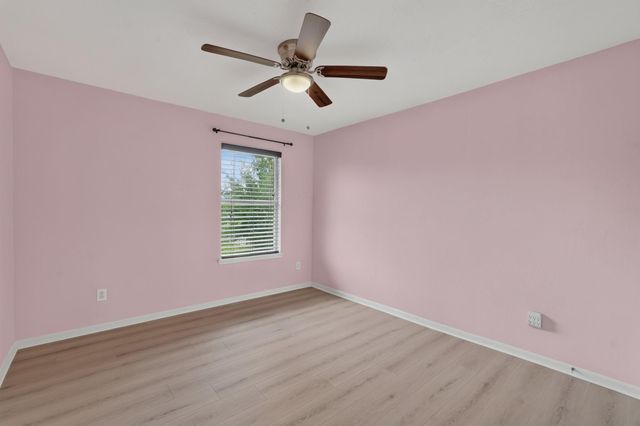 4307 Kleinway Drive, Houston, TX 77066
