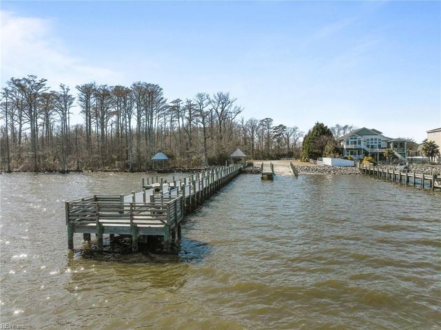 183 Mariners WAY, Moyock, NC 27958