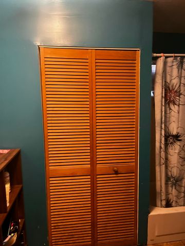 5617 E 13th Place, Gary, IN 46403