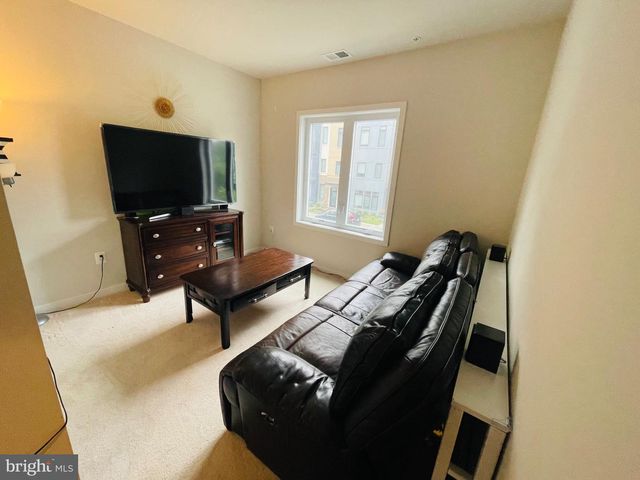 23621 WATERFORD DOWNS TER, Ashburn, VA 20148