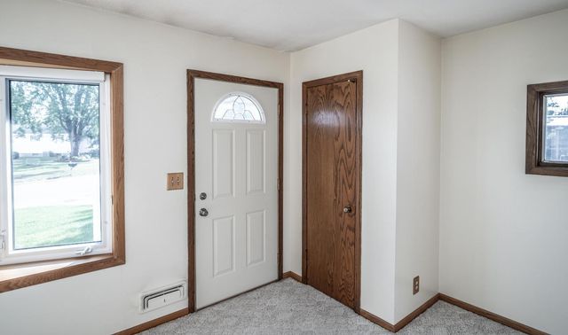 1202 Sunnyside Drive, Farmington, MN 55024