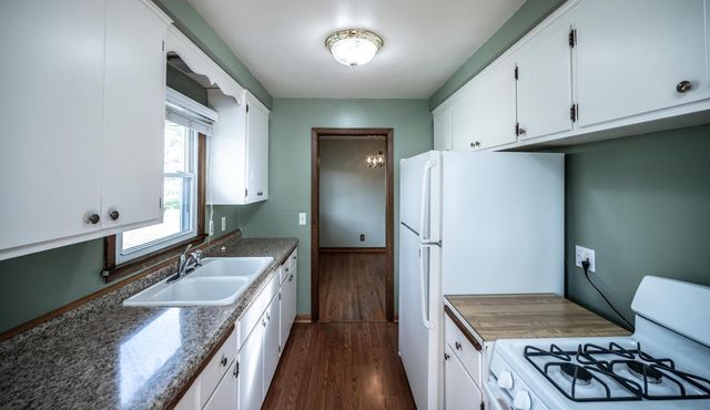 1202 Sunnyside Drive, Farmington, MN 55024