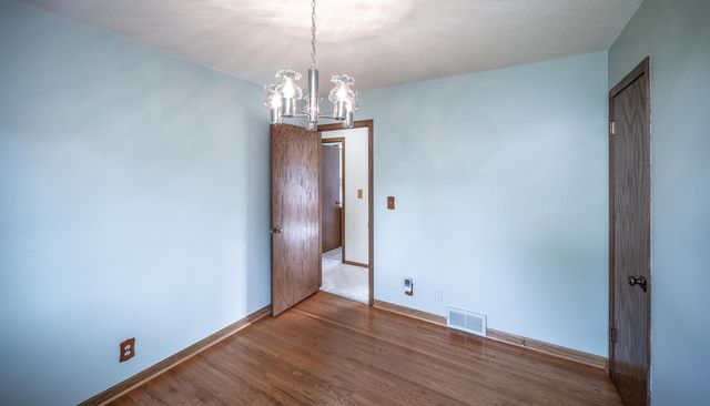 1202 Sunnyside Drive, Farmington, MN 55024