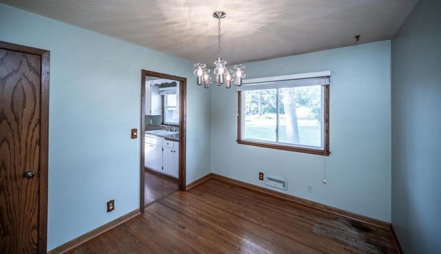 1202 Sunnyside Drive, Farmington, MN 55024