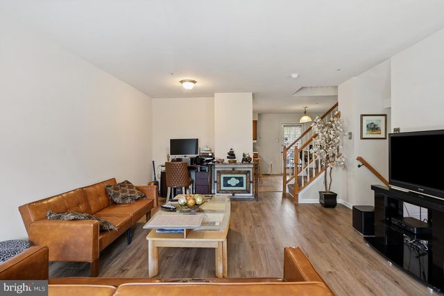 18843 HARMONY WOODS LN, Germantown, MD 20874