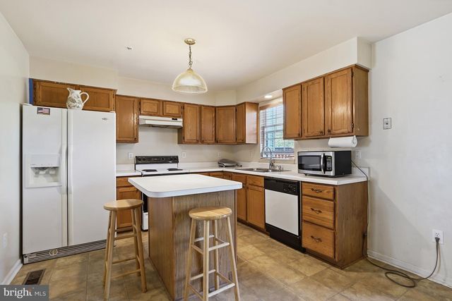 18843 HARMONY WOODS LN, Germantown, MD 20874