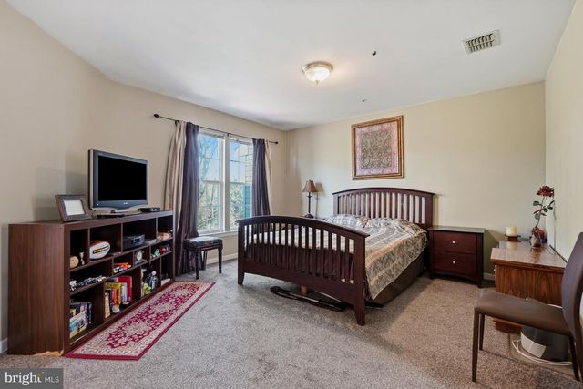 18843 HARMONY WOODS LN, Germantown, MD 20874