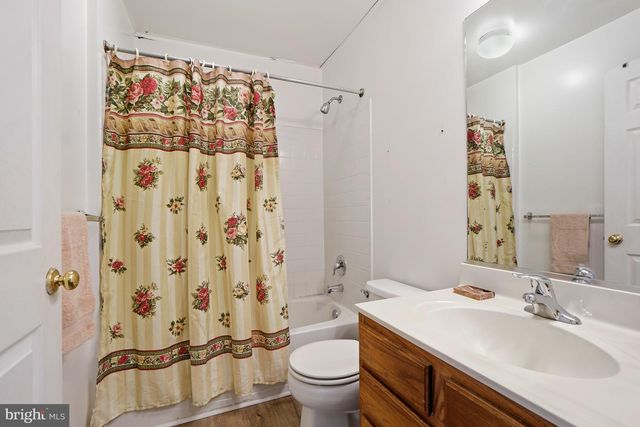 18843 HARMONY WOODS LN, Germantown, MD 20874