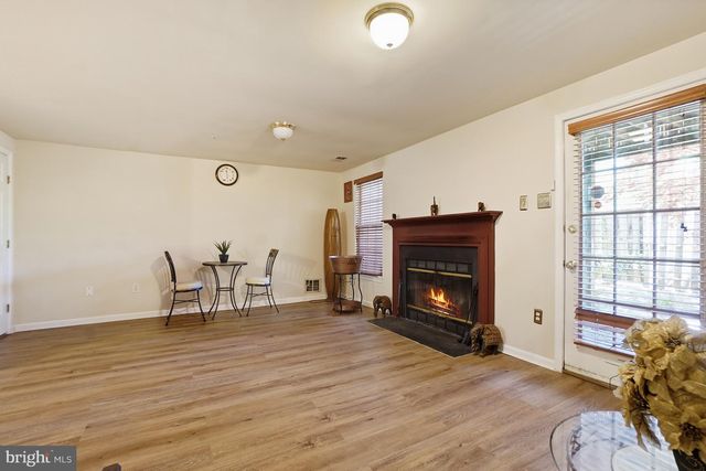 18843 HARMONY WOODS LN, Germantown, MD 20874