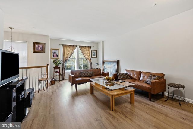 18843 HARMONY WOODS LN, Germantown, MD 20874