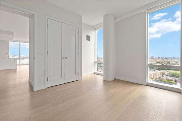 188 Brookline Ave 20J, Boston, MA 02215