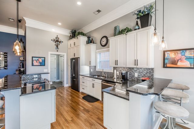 1145 Isaac Franklin Dr, Gallatin, TN 37066
