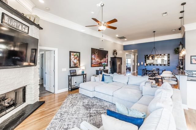 1145 Isaac Franklin Dr, Gallatin, TN 37066
