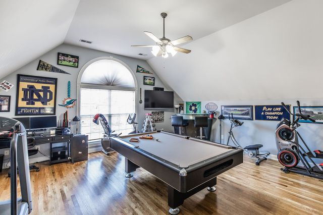 1145 Isaac Franklin Dr, Gallatin, TN 37066