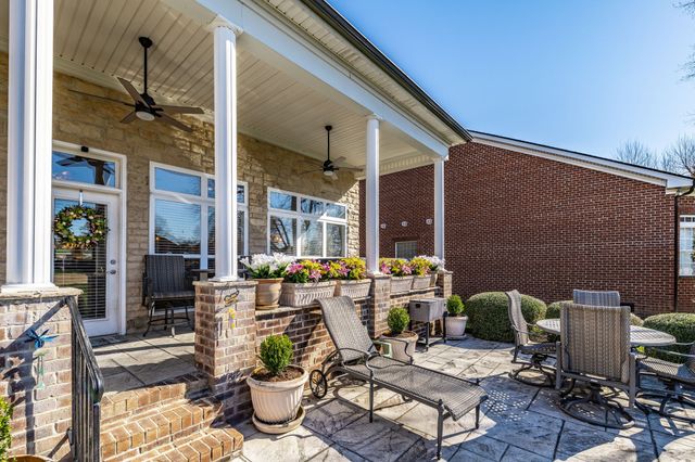 1145 Isaac Franklin Dr, Gallatin, TN 37066
