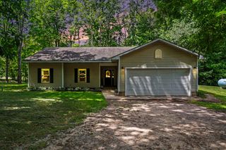 11482 Schultz Drive, Delton, MI 49046