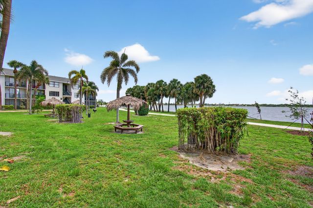 714 Executive Center Drive 13, West Palm Beach, FL 33401