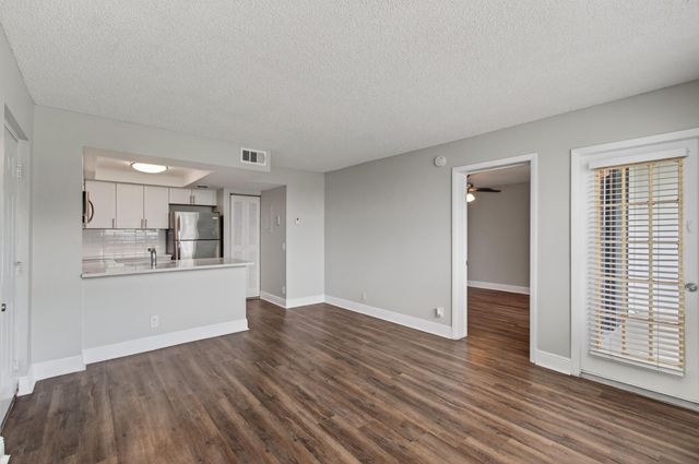 714 Executive Center Drive 13, West Palm Beach, FL 33401