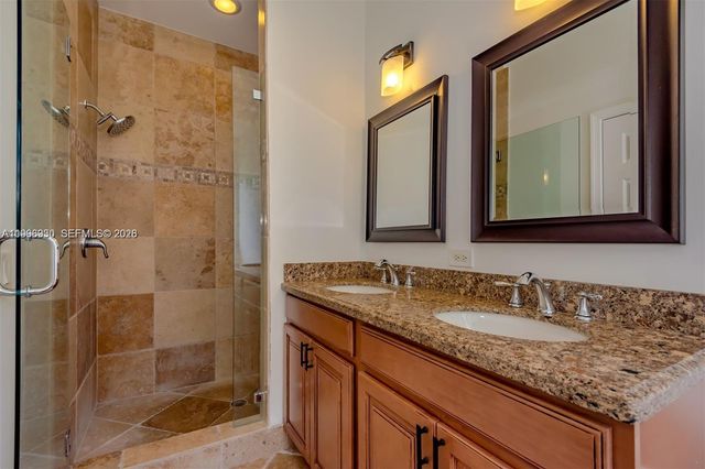 1877 Aspen Ln, Weston, FL 33327